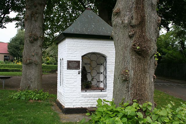 Kapel_Mortel.jpg