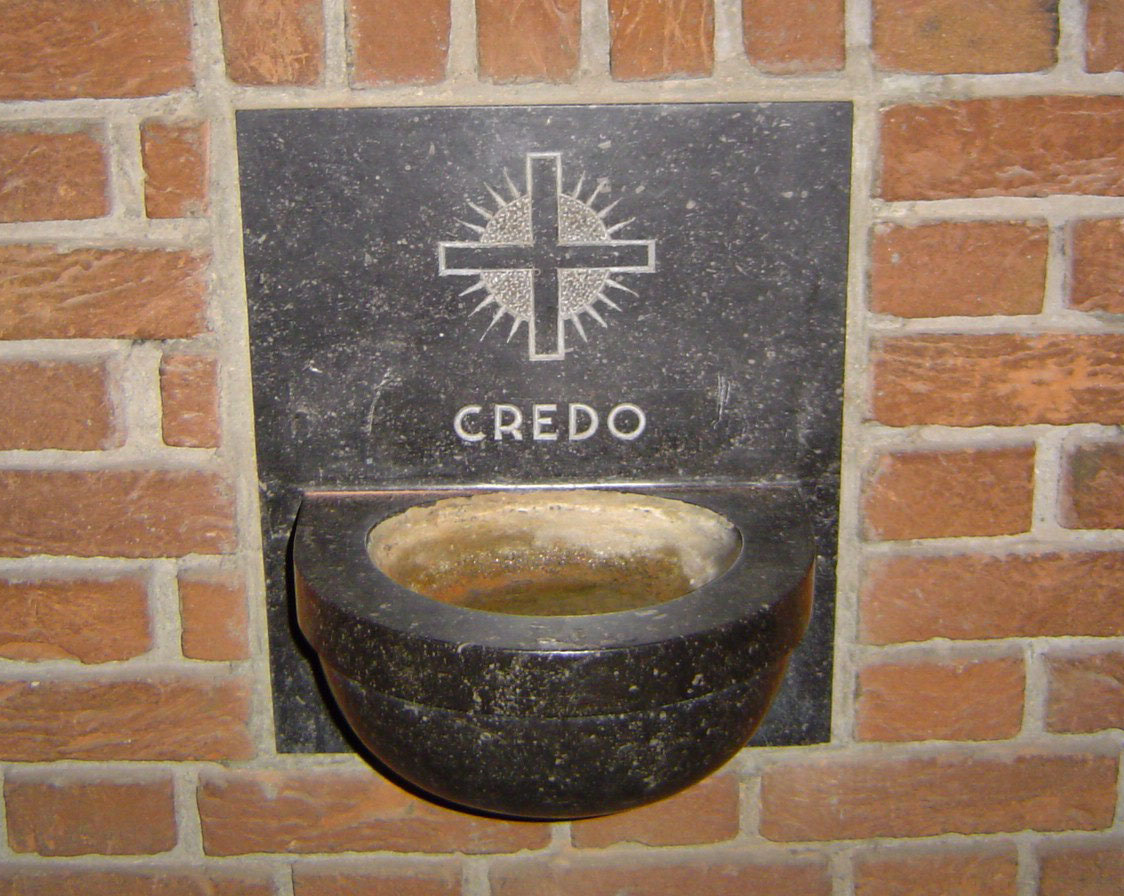 4_wijwaterbakje_bijgesneden.jpg