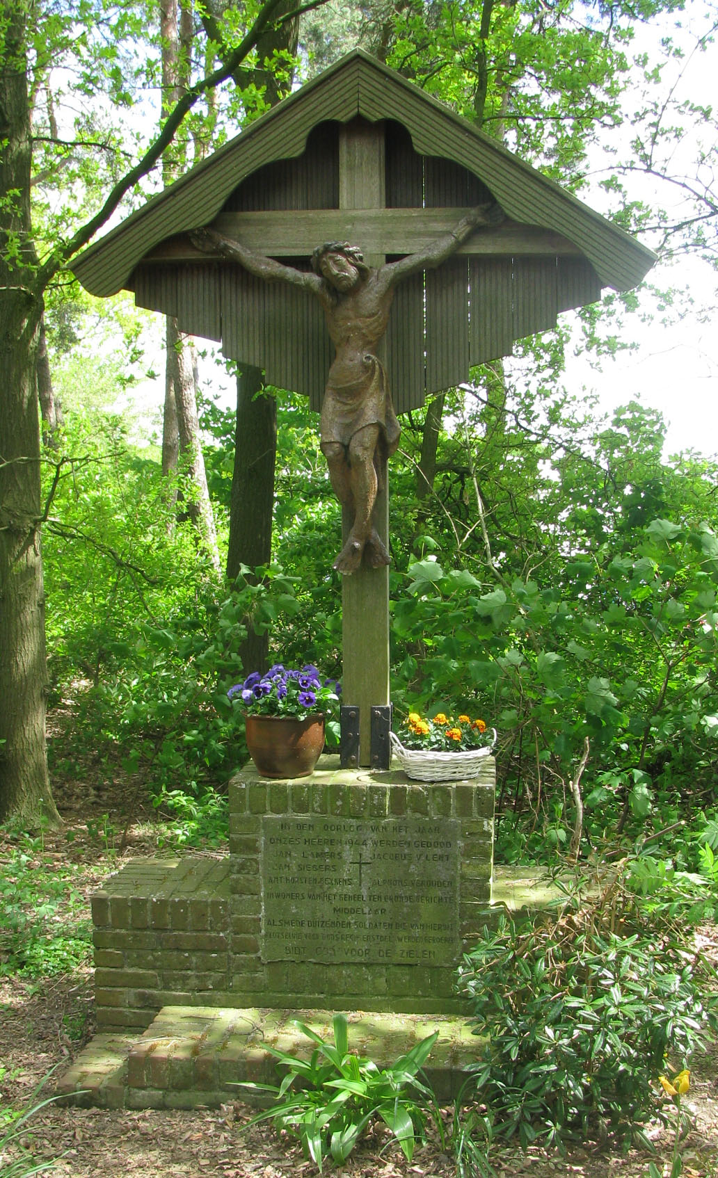 kruisbeeld_witteweg_volledig.JPG